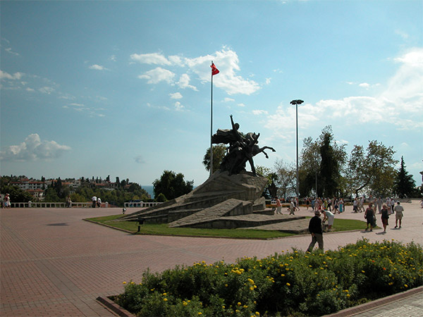 Cumhuriyet Meydanı